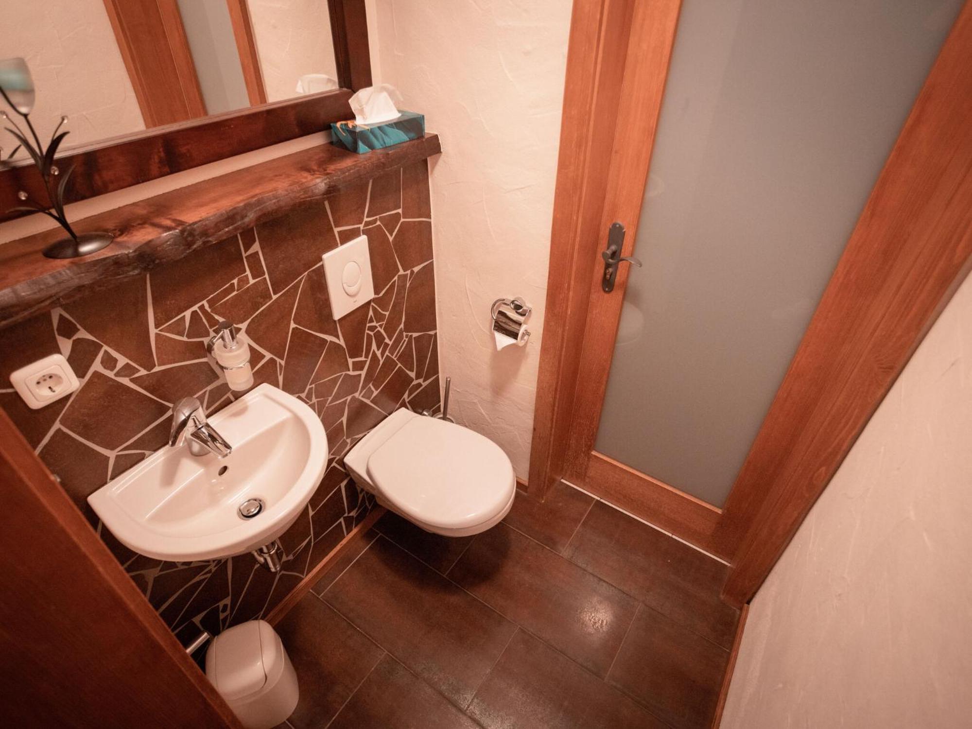 Holiday Home With Whirlpool And Sauna In Viechtach Buitenkant foto
